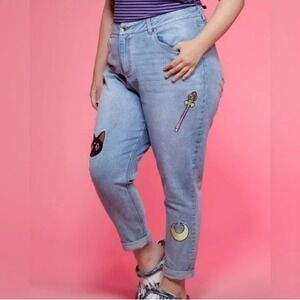 Sailor Moon Hot Topic Exclusive Patched Jeans Light Wash Denim Plus Size 24 Luna